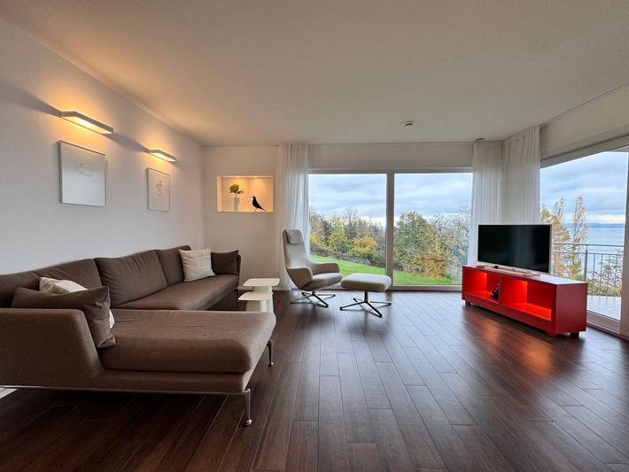 Ferienwohnung für 2 Personen, mit Balkon und Balkon/Terrasse sowie Seeblick und Ausblick in Meersburg, Obersee (Bodensee)