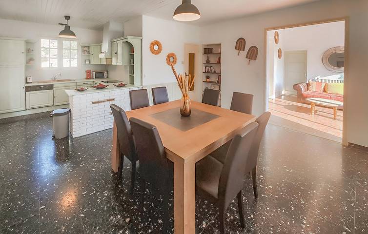 Location de vacances pour 8 personnes, avec piscine ainsi que terrasse et jardin, animaux acceptés à Roquebrun - 4
