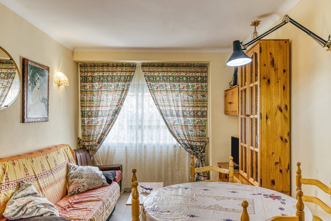 Appartement entier, Appartement 'San Antonio Piso 3' avec terrasse partagée in L'Escala, Haut-Ampurdan