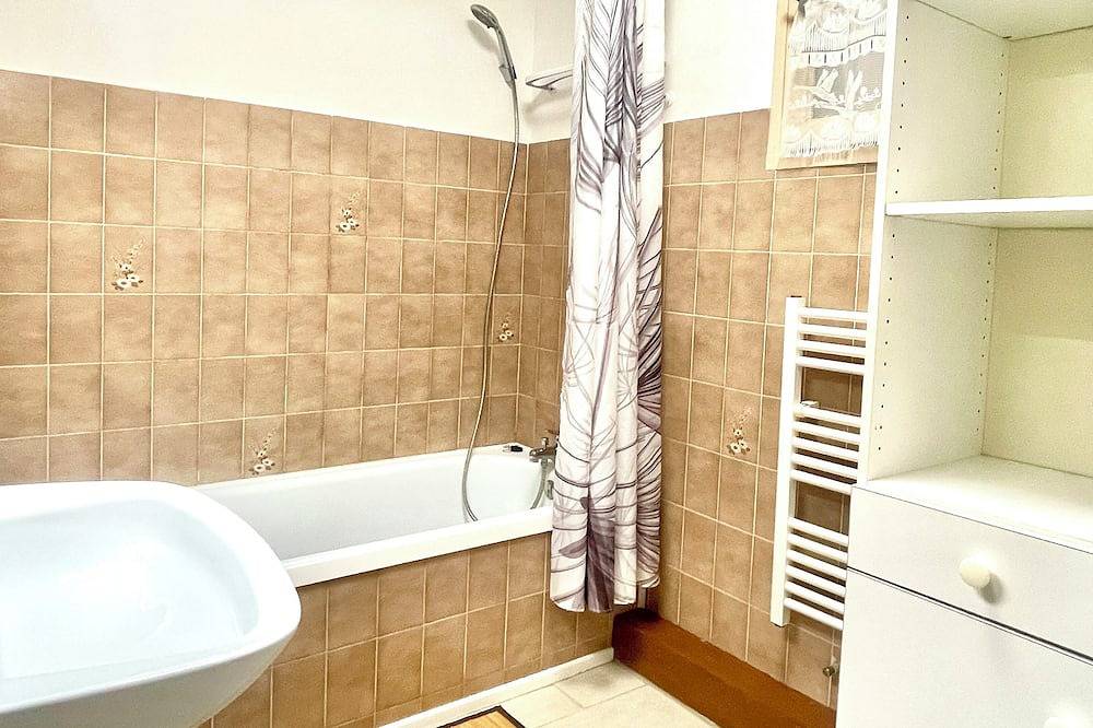 Rendez-vous in the sun of Provence - Gîte 4 people (80m2) - garden corner - Air conditioning in Cheval-Blanc, Parc naturel régional du Luberon