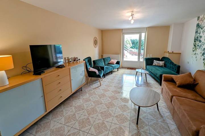 Gîte pour 5 personnes, avec jardin