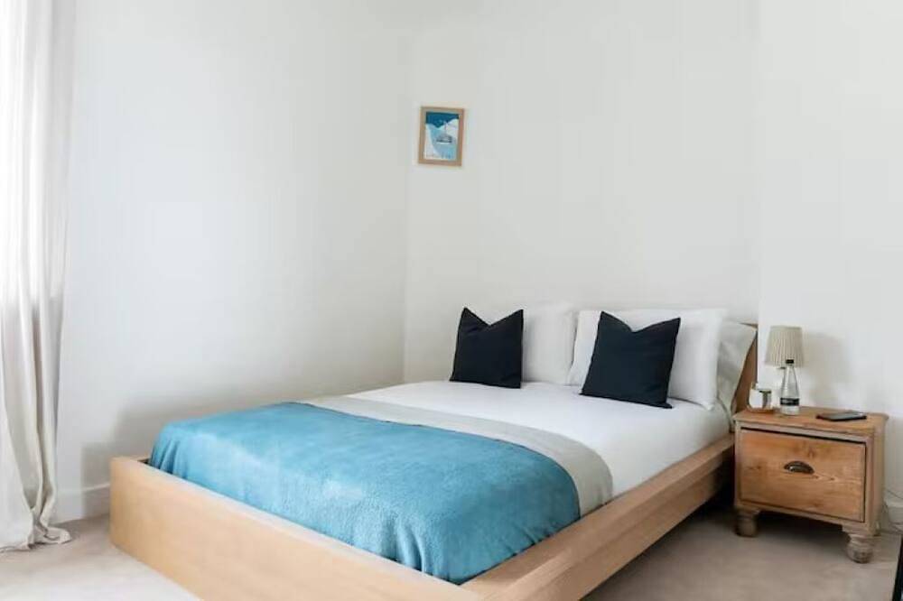 House in central Harrogate, free parking in North Yorkshire