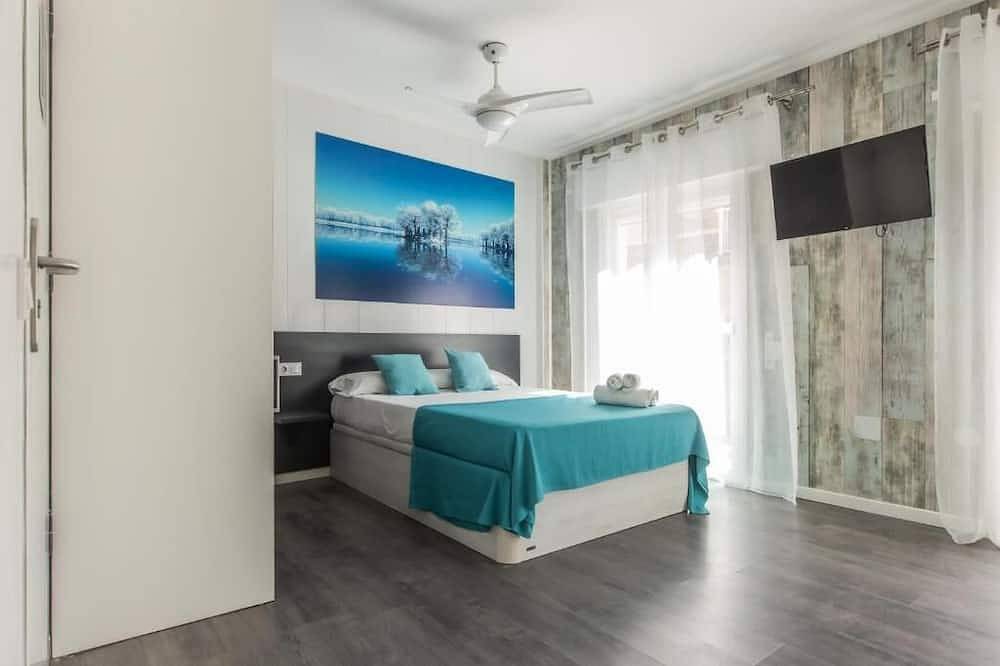 Entire apartment, Sunsands Studio con balcones 2ºa in La Carihuela, Torremolinos