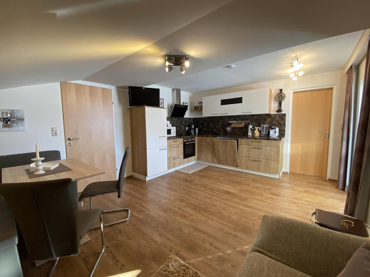 Ganze Ferienwohnung, Appartment Goldbergblick 1Schlafraum/ Bad,Wc in Rauris, Ski Amadé