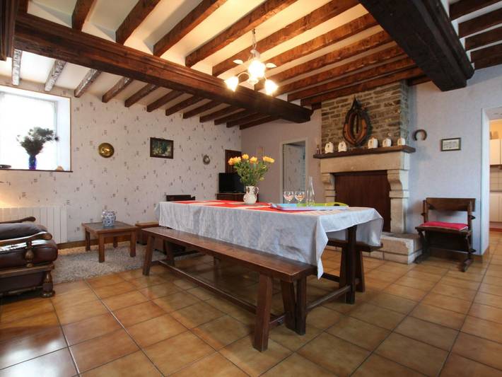 Gîte pour 6 personnes, avec jardin, animaux acceptés à Surville - 2