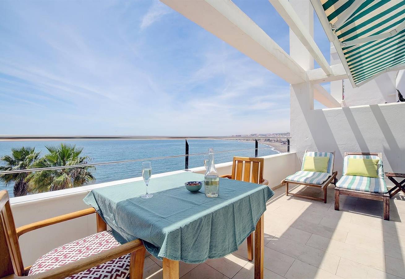 Apartamento para 2 Personas en Playa de la Rada, Estepona