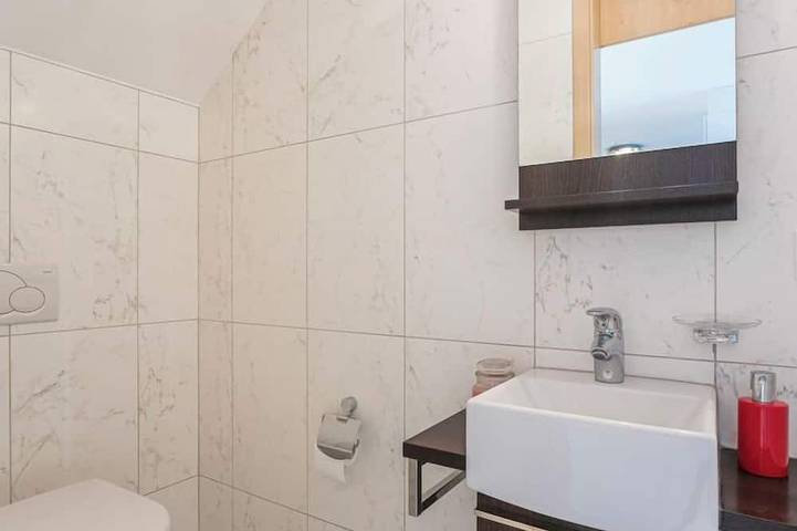 Gîte pour 8 personnes, avec balcon à Port-Valais - 4