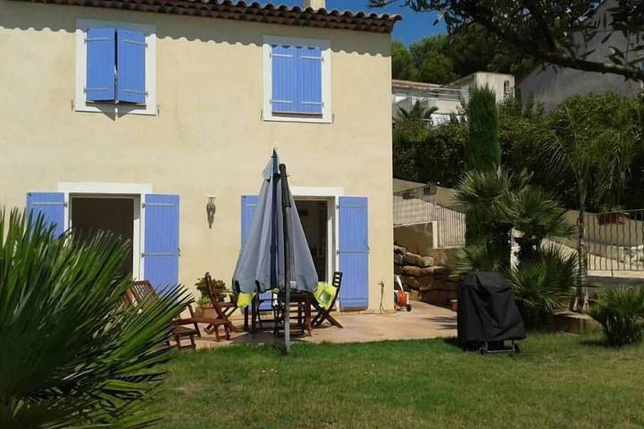 Maison de vacances pour 5 personnes, avec terrasse et jardin, animaux acceptés