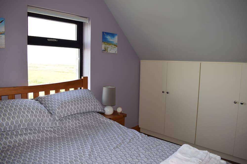 Cosy two Bedroom Cottage on the Mullet Peninsula in County Mayo