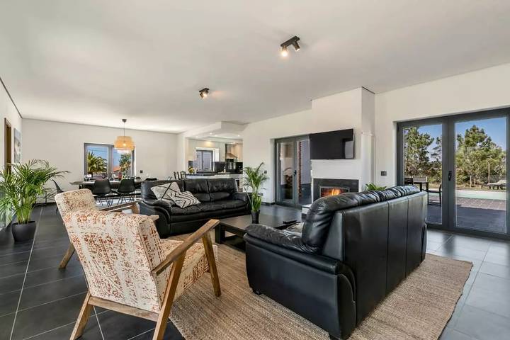 Ferienhaus für 10 Personen, mit Meerblick und Balkon sowie Terrasse und Garten in Arrifana - 2