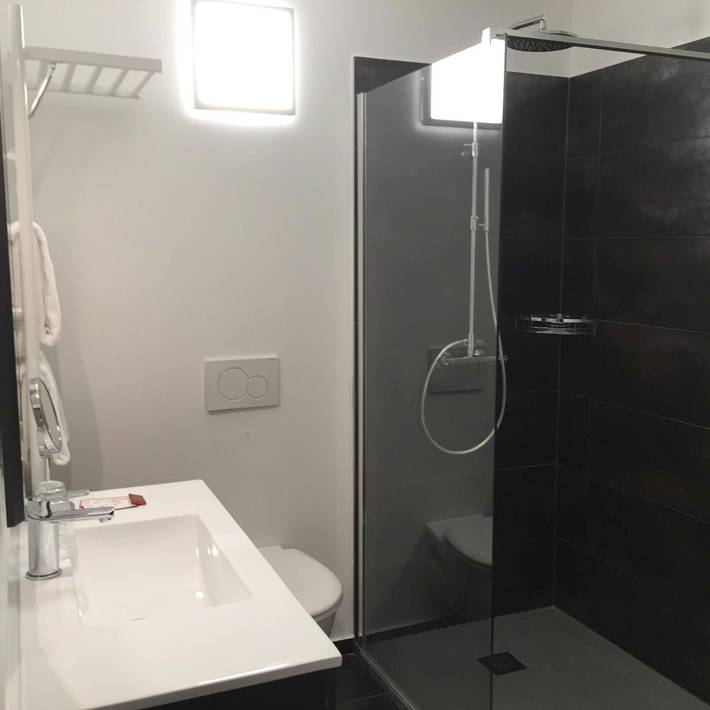 Location de vacances pour 2 personnes, avec jardin et vue dans Brigerbad - 4