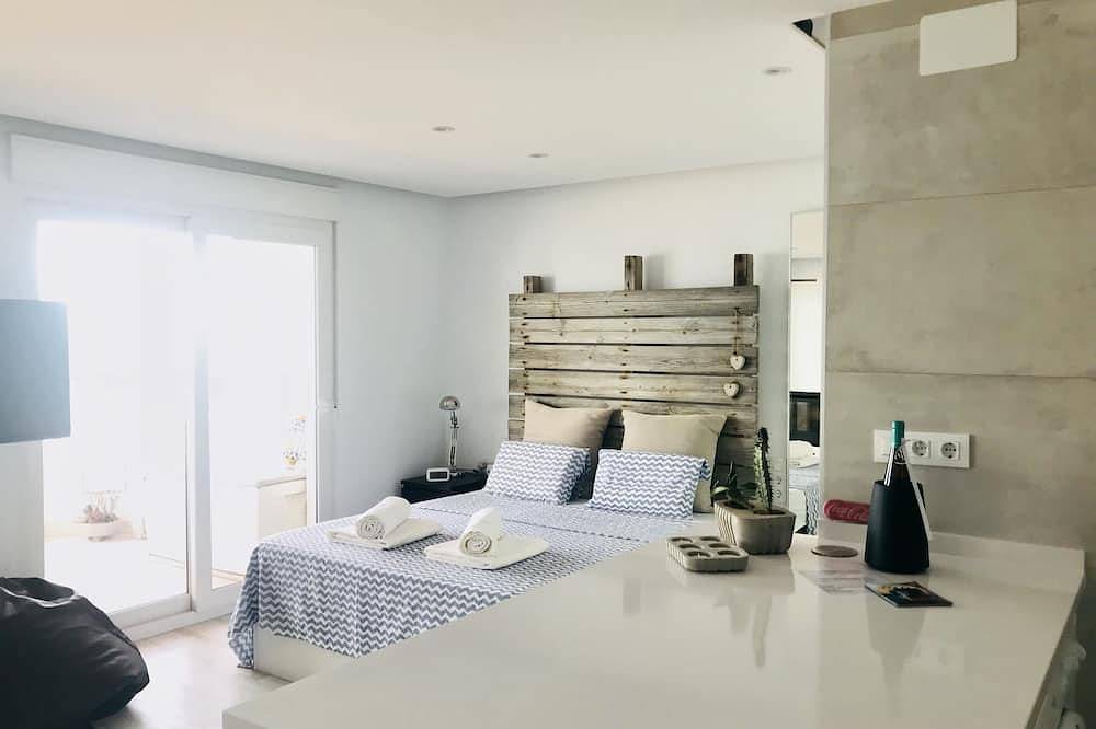 Entire apartment, Brand-new loft, right on the beach with a pool, in Matalascañas in Matalascañas, Almonte