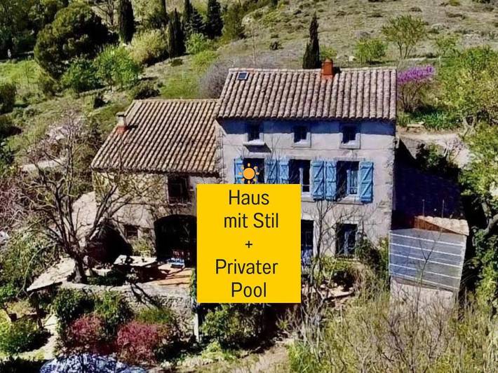 Location de vacances pour 7 personnes, avec jardin ainsi que piscine et vue, adapté aux familles à Bizanet