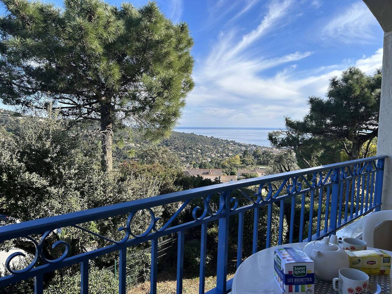 Appartement entier, Studio cabine 4 pers. avec piscine commune et parking in Roquebrune-sur-Argens, Côte méditerranéenne (France)