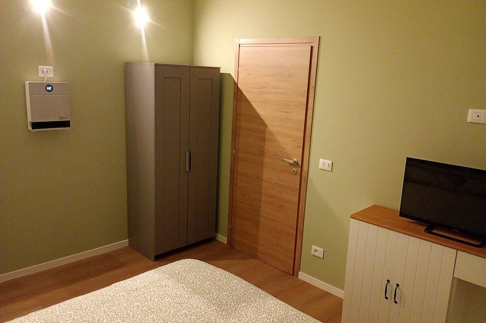 Camere con bagni privati in Rho, Provincia di Milano