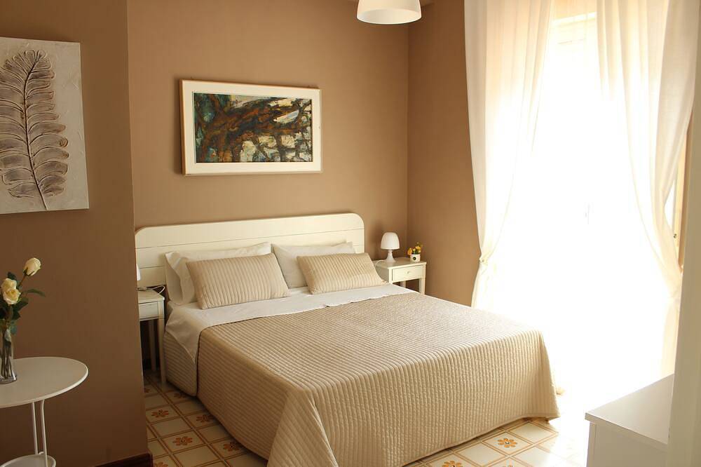 Comfortable Pool Villa With Large Garden Surrounding White Fountains in Fontane Bianche, Cassibile