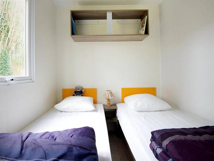 Flower Camping des Vallées - Mobilheim 6 personen - Confort 31m² - 3 Schlafzimmer mit überdachter Terrasse in Saint-Brieuc, Côte de Goëlo