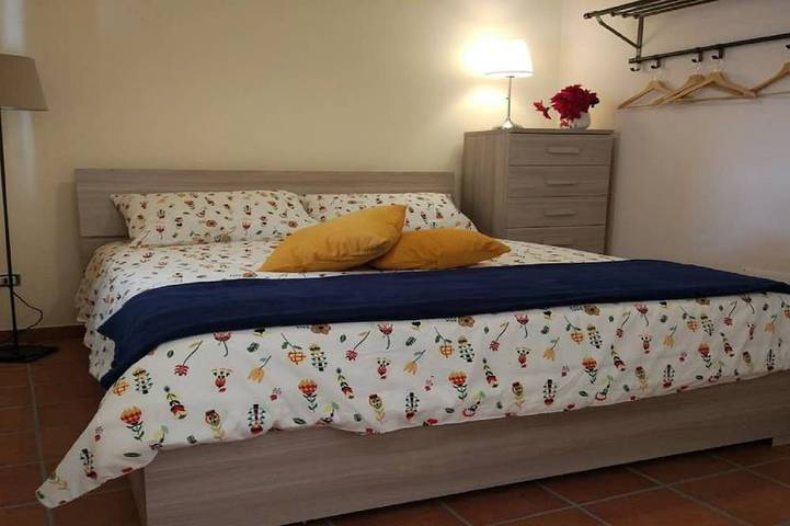 Appartement entier, Gregorius Diamerisma: terrasse panoramique in Naples, Province de Naples