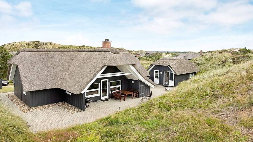 Feriehus for 9 personer, med sauna og terrasse i Danmark