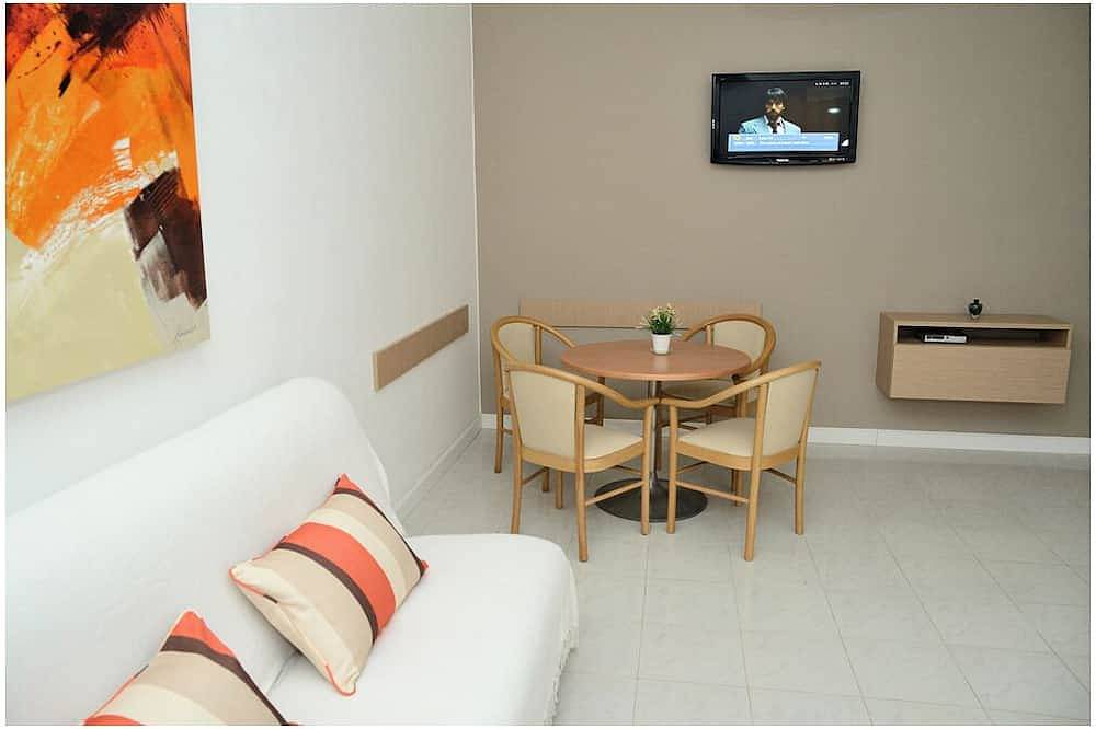 Villa Apartments in a Spectacular location near to everything! in il-Mellieha, Mellieha