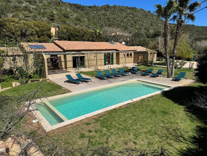 Vakantiehuis voor 12 personen, met tuin en zwembad in Bonifacio