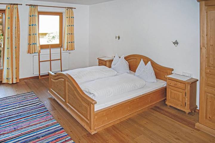Ganze Wohnung, Ferienwohnung in Hainzenberg in Hainzenberg, Zillertaler Alpen