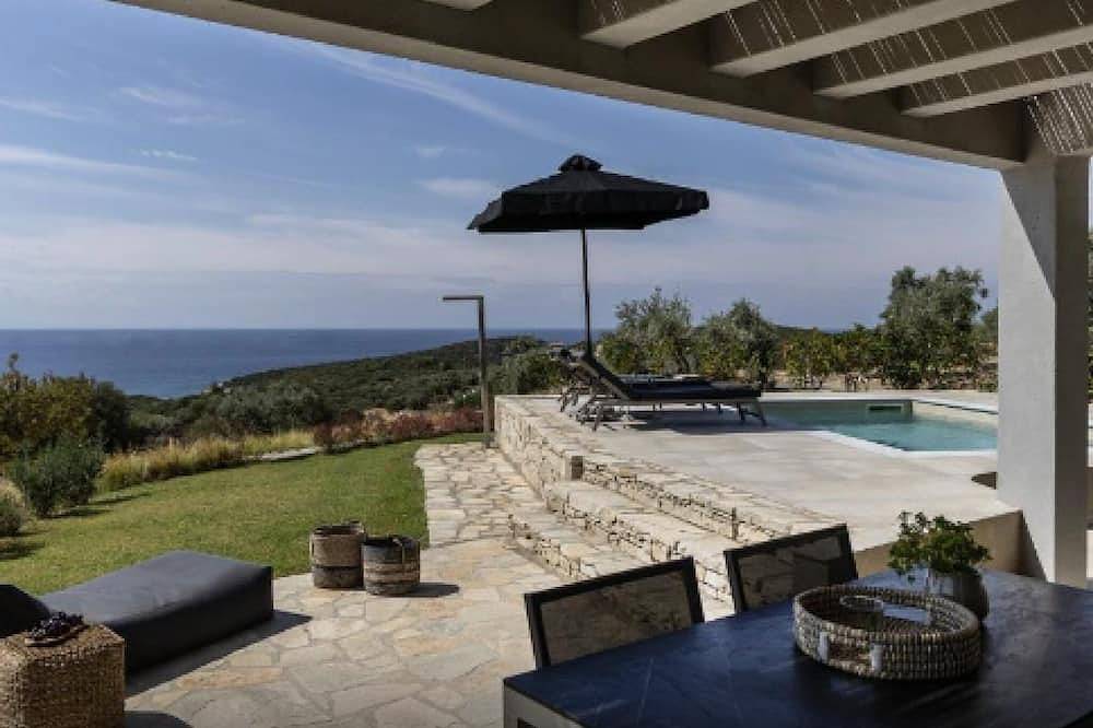 Duplex Villa Aquessa, Private Pool, Spacious Furnished Terrace, Thassos in Skala Marion, Thassos