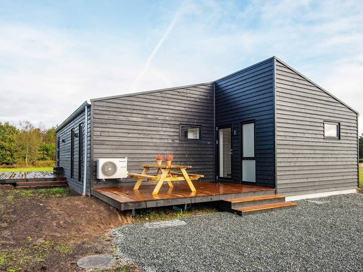 Ferienhaus für 8 Personen, mit Whirlpool und Terrasse in Kvie Sø