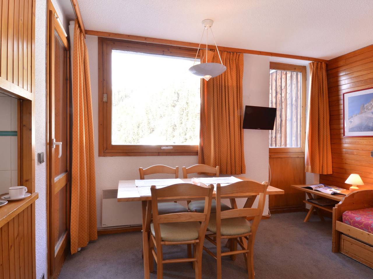 Studio entier, Studio confortable, ski aux pieds, 3/4 pers, vue vallée in La Plagne, La Plagne-Tarentaise
