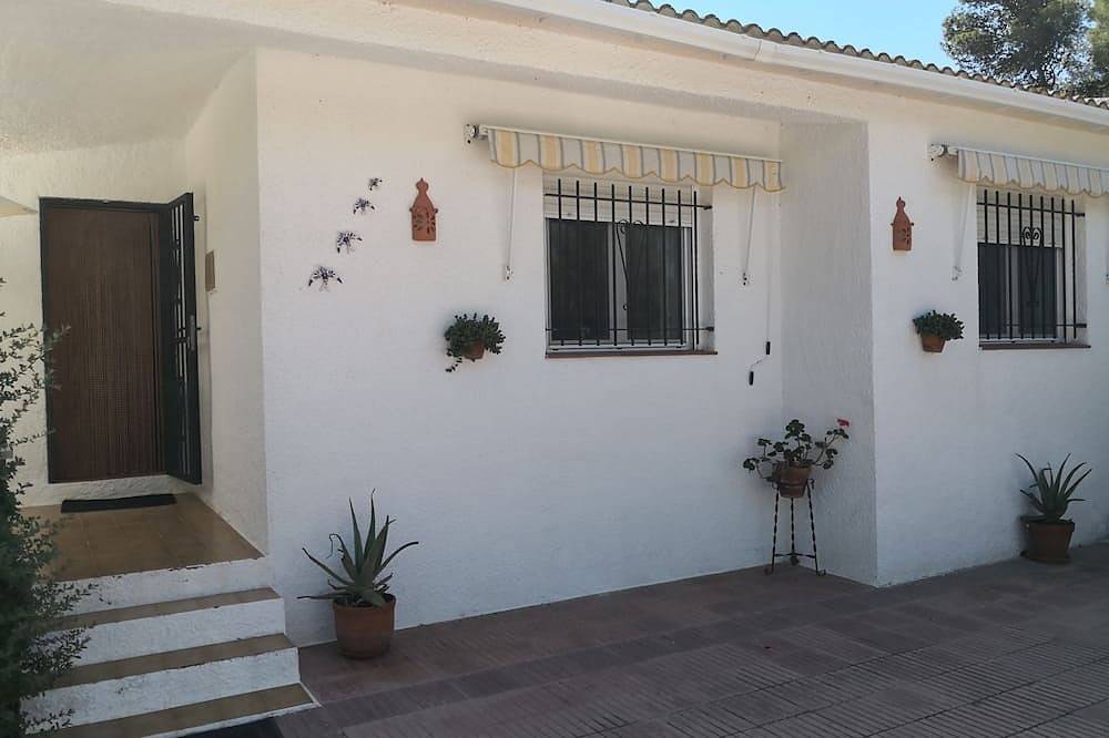 Chalet tranquilo, Jardin, Playa 350m, Pesca (Mar, Rio, Barco) / Riomar in Riumar, Delta del Ebro