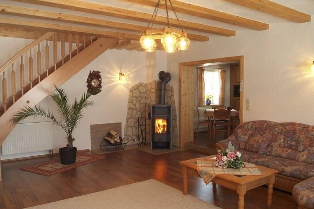 Ferienhaus, 98 qm / Sauna / 1 - 5 Personen / 5 Min. vom Rennsteig entfernt. in Neuhaus am Rennweg, Rennsteig