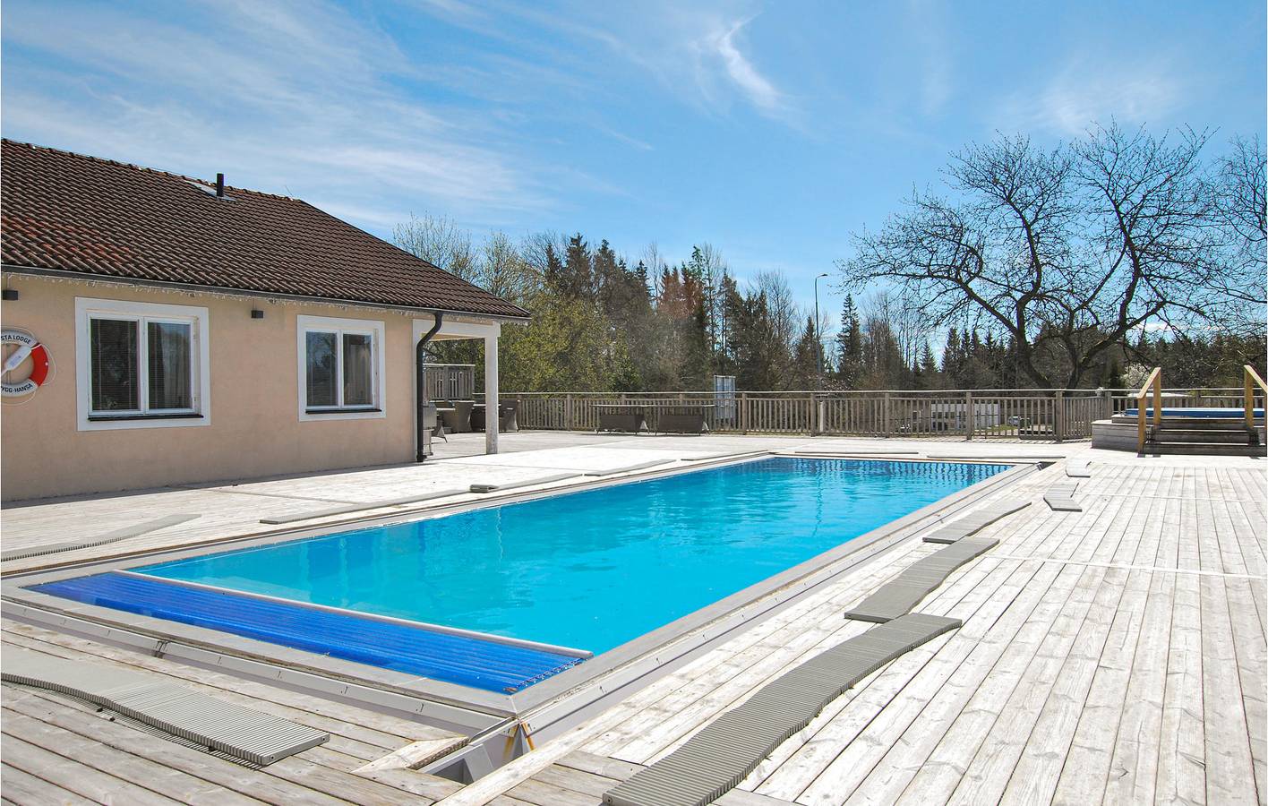 Ferienhaus für 4 Personen mit Terrasse in Kronoberg