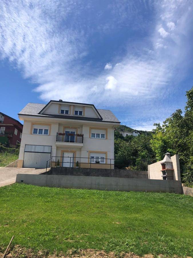 Casa de vacaciones para 8 personas, con vistas y jardín, Se admiten mascotas en El Bierzo - 3