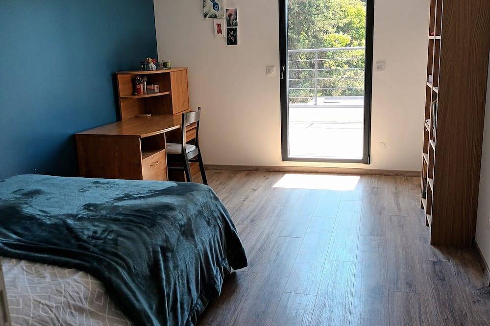 Villa Neuve 180m² Isolée Hauteurs Prades le Lez : 4 Vastes Chambres, Piscine 8x4 in Prades-le-Lez, Montpellier region