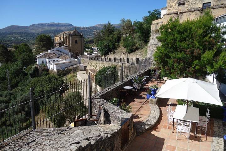 Chambre d’hôte pour 2 personnes, avec terrasse ainsi que piscine et jardin à Ronda - 2