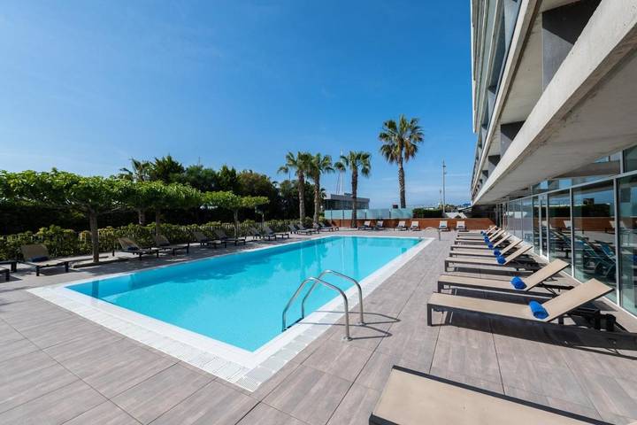 Hotel für 3 Personen, mit Balkon und Terrasse sowie Garten und Pool in Mataró - 4