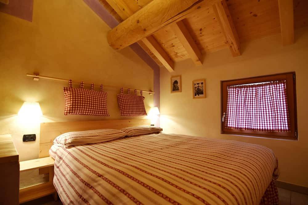 Appartamento intero, Mansarda Panoramica in Dimora tipica Alpina in Madesimo, Valtellina
