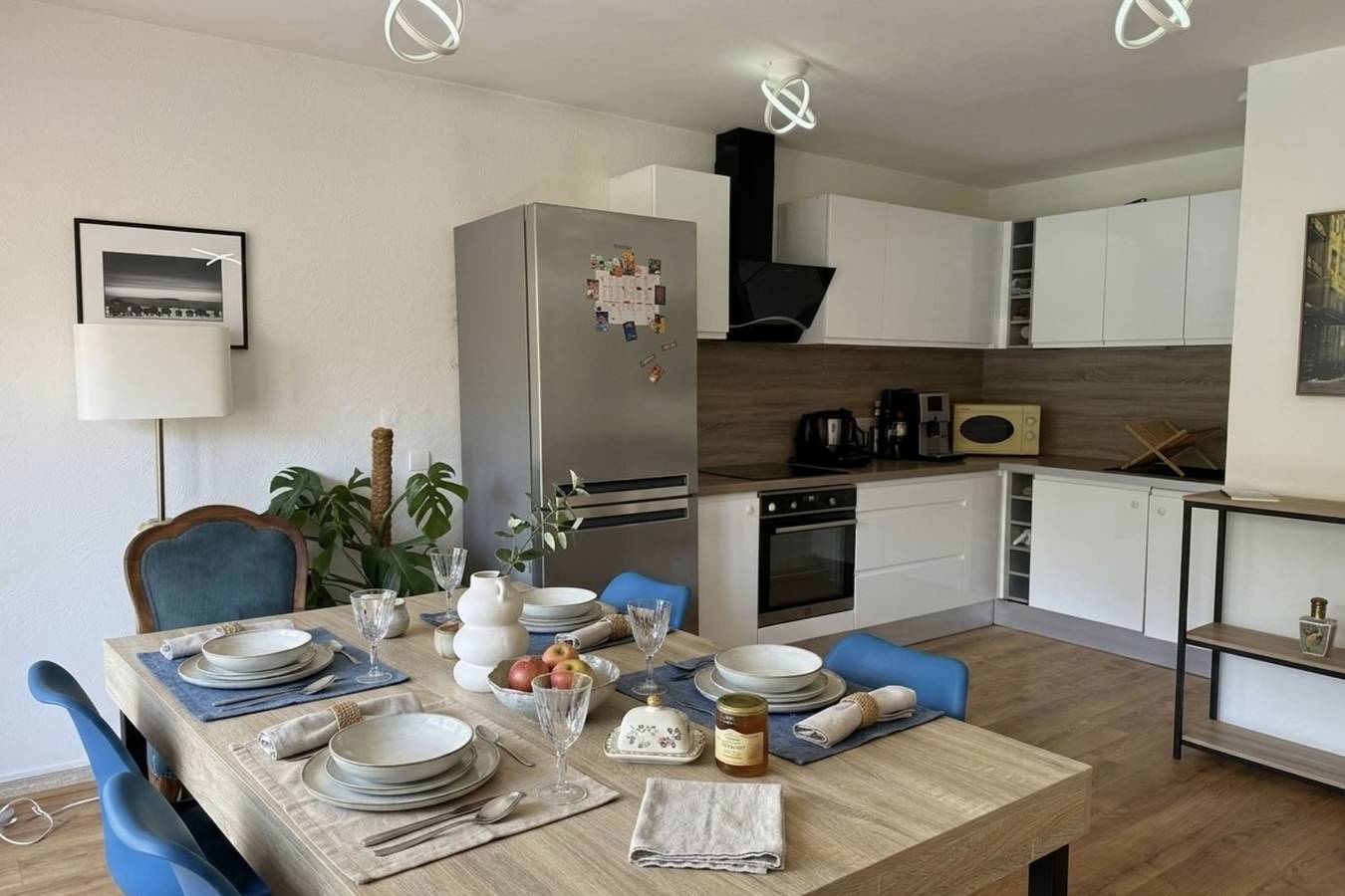 Entire apartment, Family apartment with terrace near the sea in Nice (France), Mediterranean Coast (France)