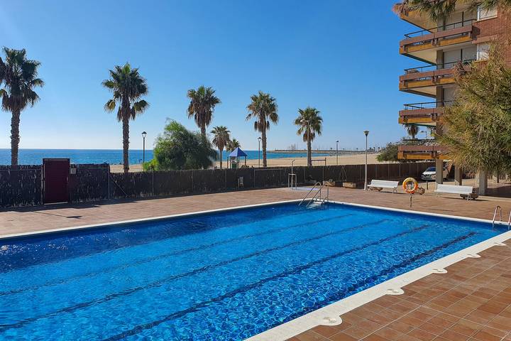 Ferienwohnung für 8 Personen, mit Terrasse und Pool - 1