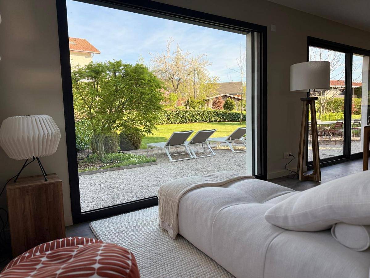 Appartement entier, Three-Bedroom Apartment in Perrignier, Région de Thonon-les-Bains