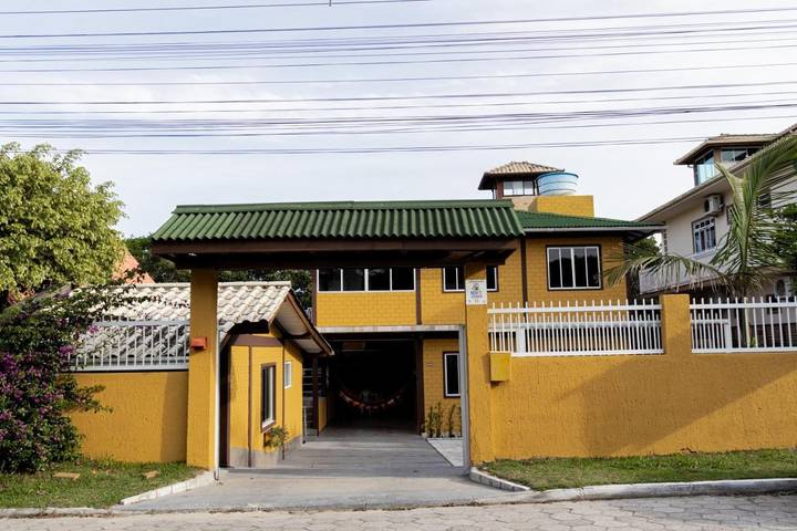 Casas e apartamentos de temporada para 2 pessoas, com jardim em Guarda do Embau