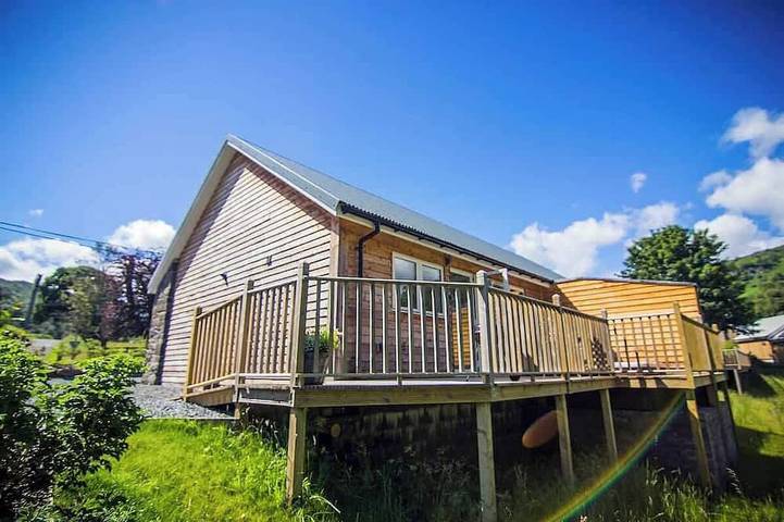 Glamping for 2 people, with balcony and hot tub in Stirling region