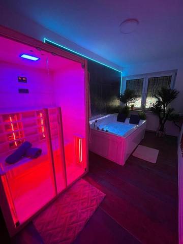 Ferienwohnung für 2 Personen, mit Sauna und Whirlpool in Essen