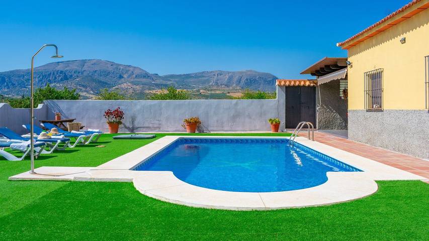 Finca für 5 Personen, mit Pool in Álora