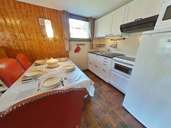 Gîte pour 5 personnes, avec terrasse dans Chinaillon - 4