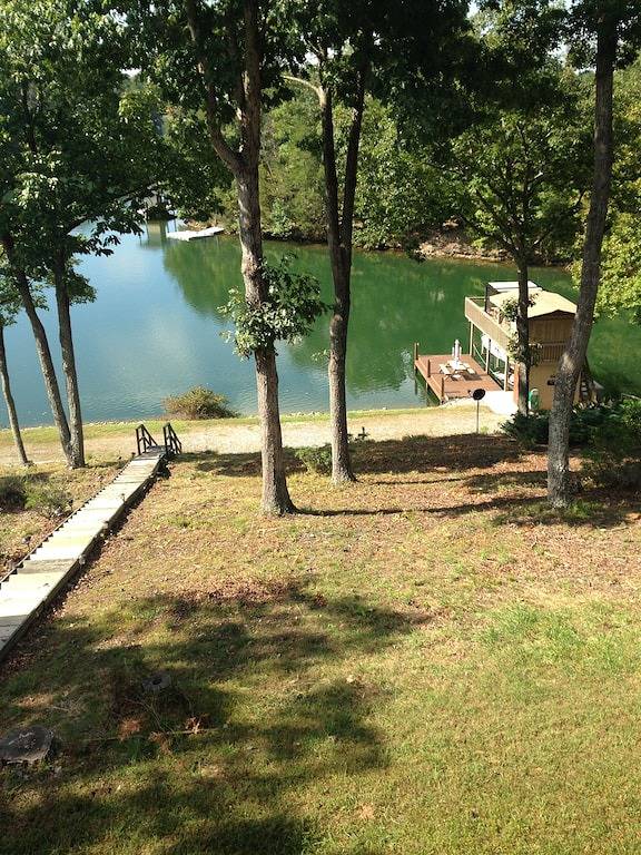 Affordable Watefront Cottage in der Nähe Basis Smith Mountain, tolle Aussicht in Smith Mountain Lake