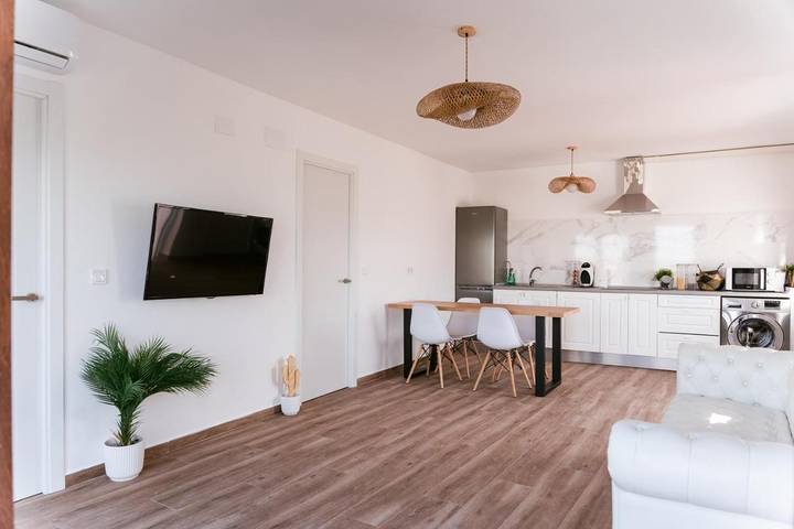 Casa rural para 4 personas, con jardín además de terraza y jacuzzi en Archidona - 3