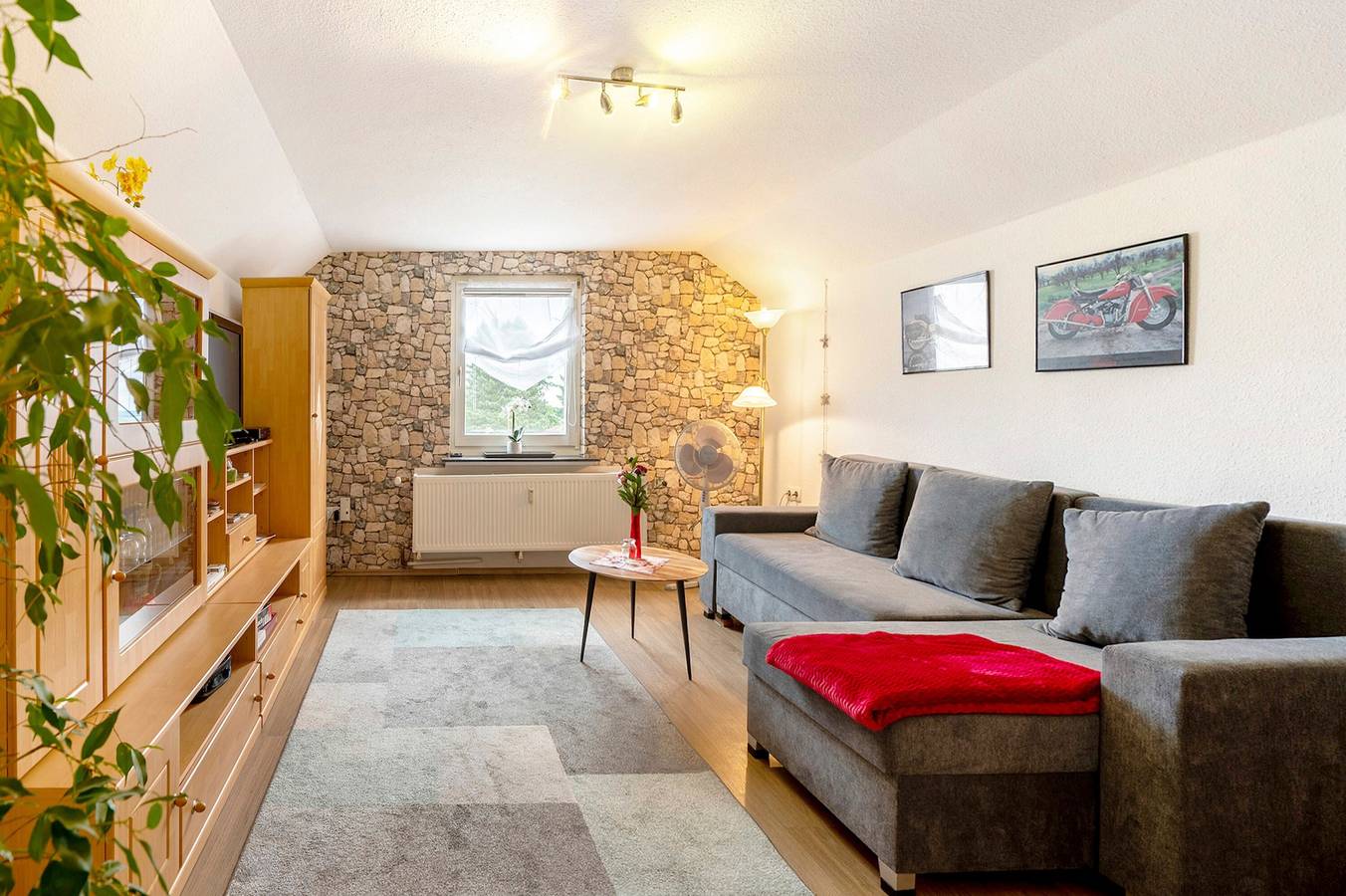 Entire apartment, Apartment 'Picco 1' with Mountain View, Shared Terrace and Wi-Fi in Beuren (Eifel), Cochem-Zell