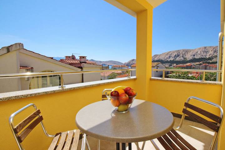 Ferienwohnung für 5 Personen, mit Balkon/Terrasse, mit Haustier in Baska