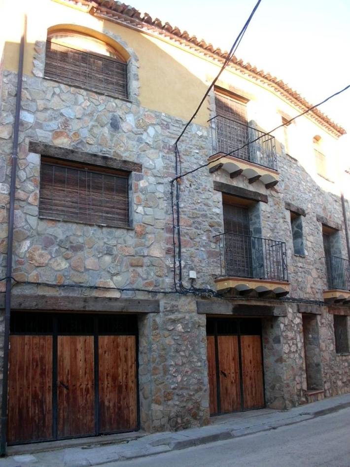 Casa rural para 7 personas, con terraza y vistas, Se admiten mascotas en Alt Palància